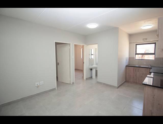 2 BEDROOM APARTMENT TO LET IN KENLEAF